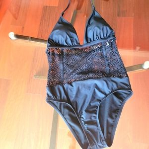NWT black ella moss one piece 🩱 swimsuit!!